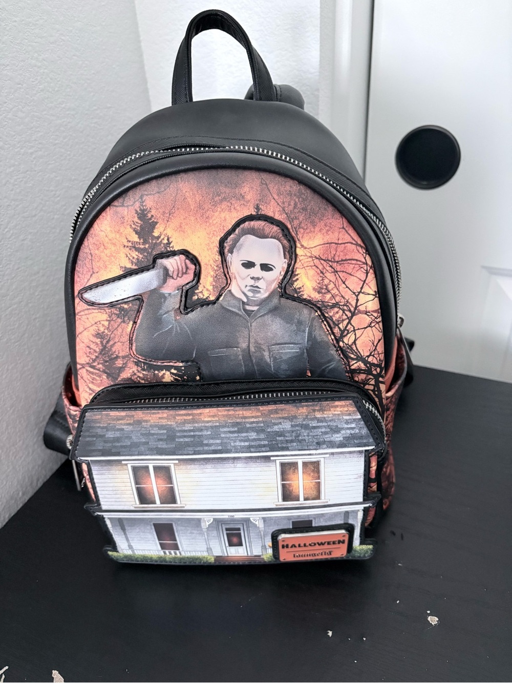 Loungefly Michael Myers The Boogeyman House Mini Backpack Limited Edition